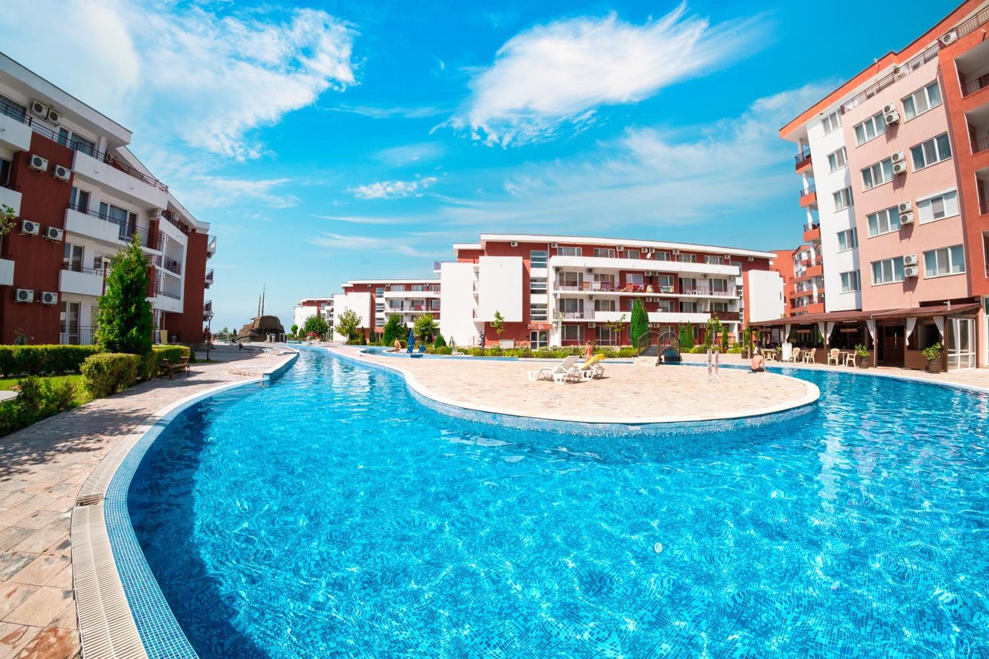 Privilege Fort Beach Apartments スヴェティ・ヴラス エクステリア 写真