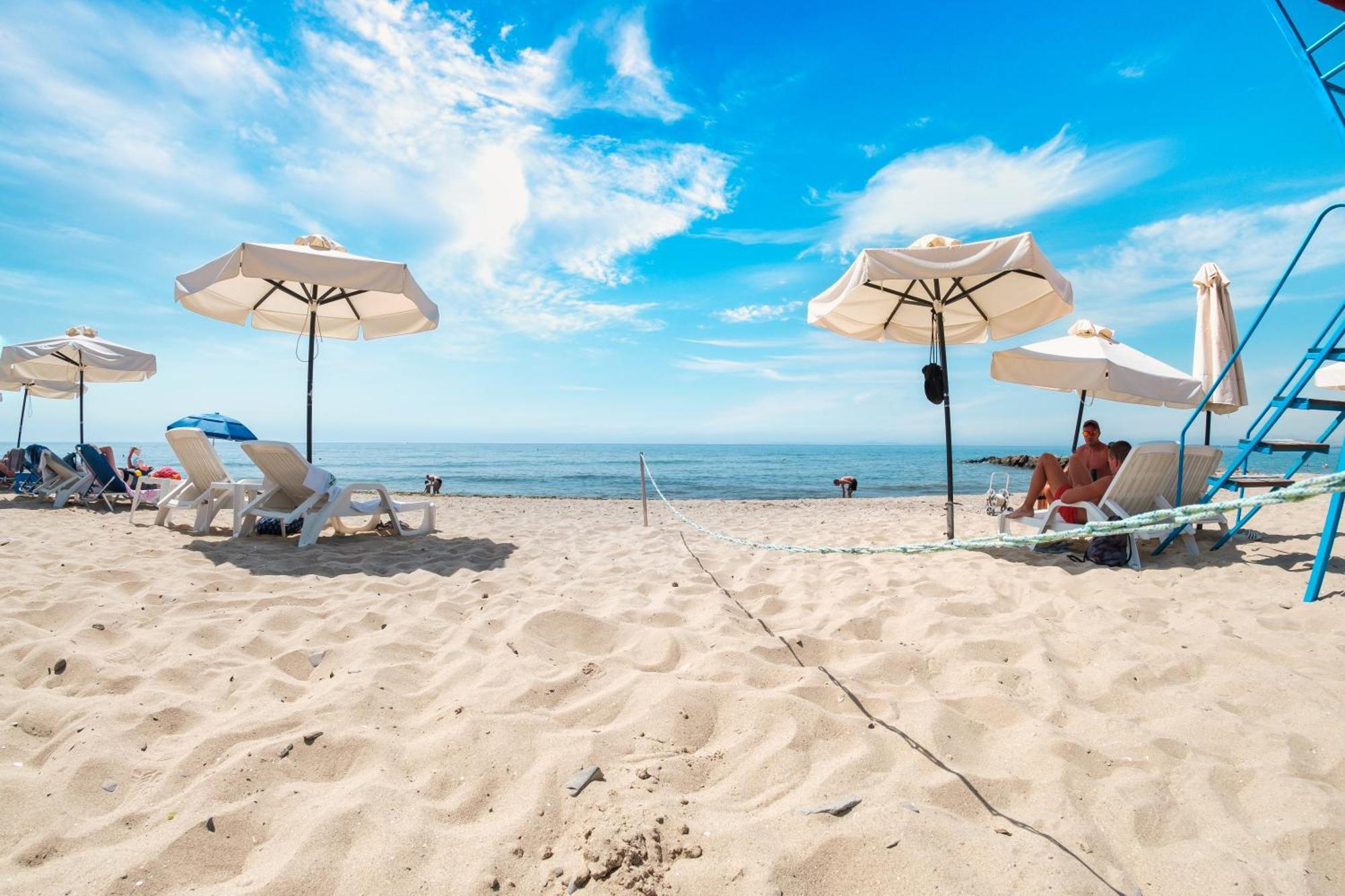 Privilege Fort Beach Apartments スヴェティ・ヴラス エクステリア 写真