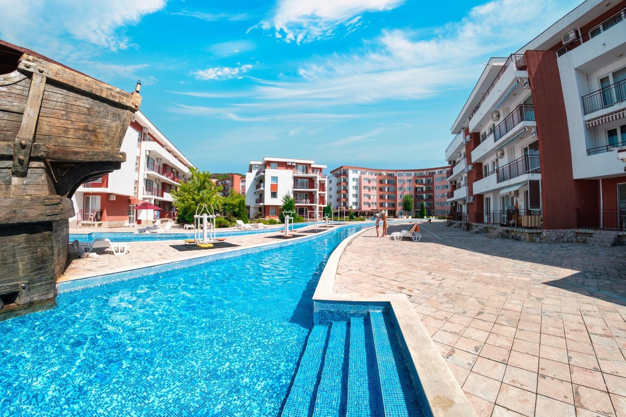 Privilege Fort Beach Apartments スヴェティ・ヴラス エクステリア 写真