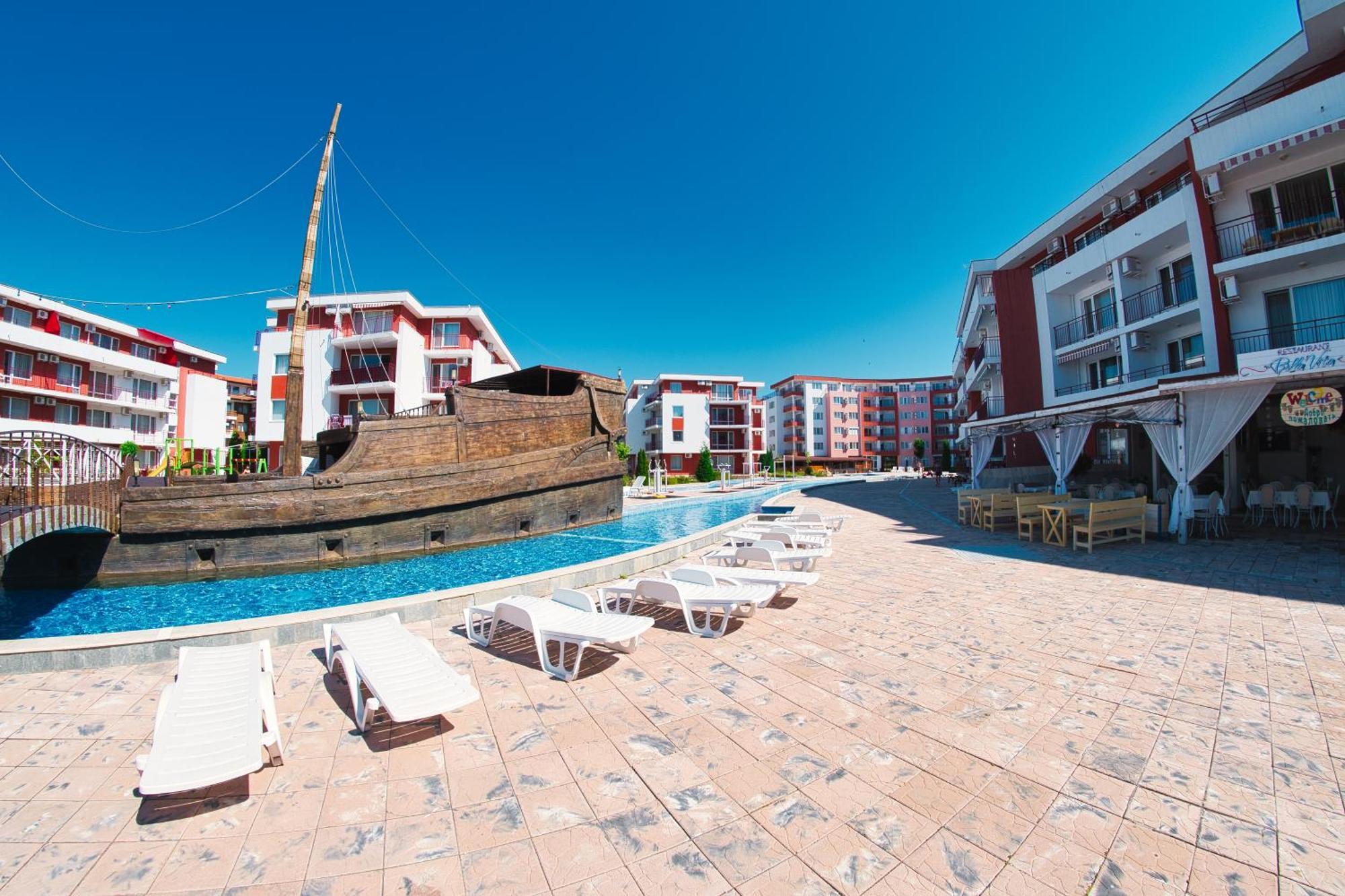 Privilege Fort Beach Apartments スヴェティ・ヴラス エクステリア 写真