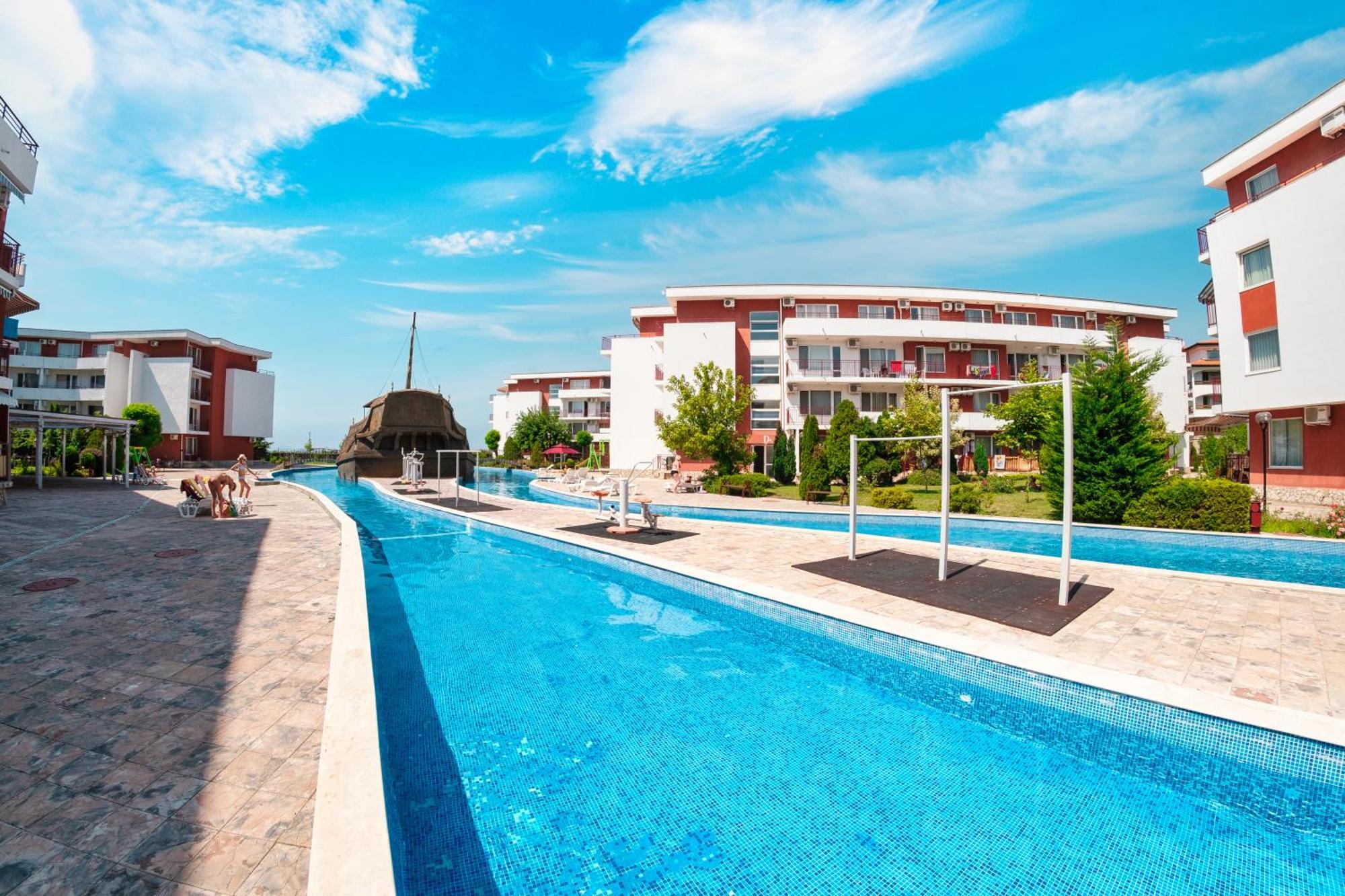 Privilege Fort Beach Apartments スヴェティ・ヴラス エクステリア 写真