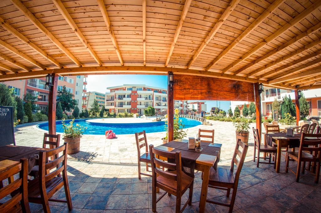 Privilege Fort Beach Apartments スヴェティ・ヴラス エクステリア 写真