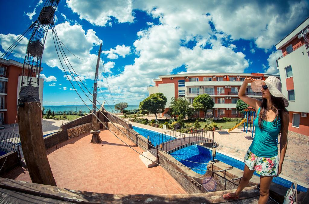 Privilege Fort Beach Apartments スヴェティ・ヴラス エクステリア 写真