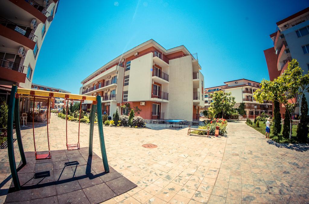 Privilege Fort Beach Apartments スヴェティ・ヴラス エクステリア 写真