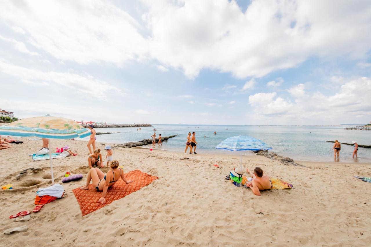 Privilege Fort Beach Apartments スヴェティ・ヴラス エクステリア 写真